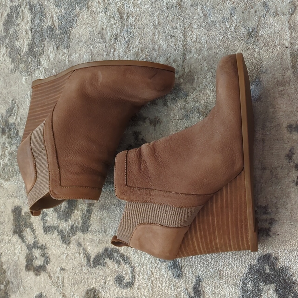 Wedge ankle bootie - Picture 6 of 12
